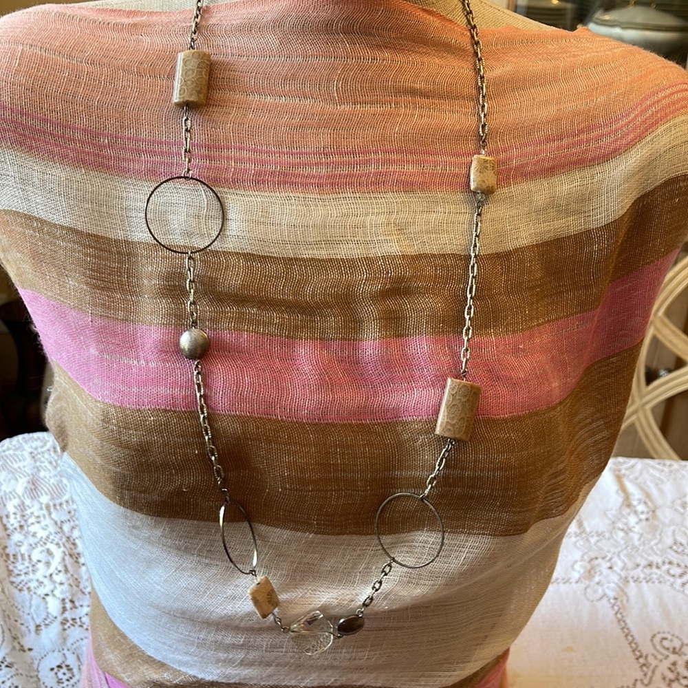 πΊ BOUTIQUE; Funky Asymmetrical Neutral/Silver Color Beads on Long Silver Chain! - Picture 3 of 6